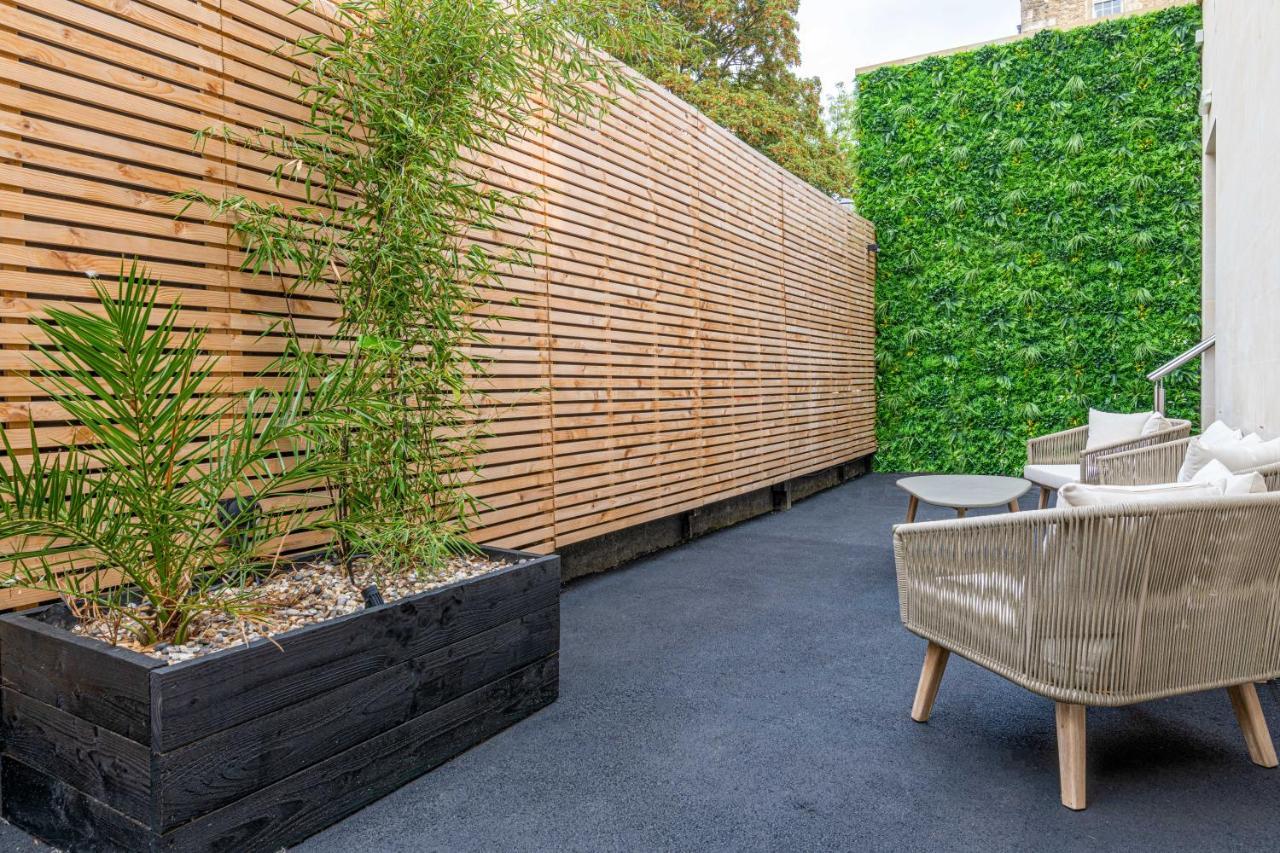Large Stylish Studio In The Heart Of The City Bath Exteriör bild